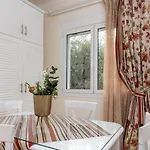 San Giorgio Apartment *