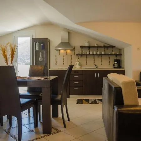 San Giorgio * 스칼라 포타미아스